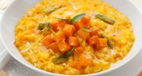 Risotto de calabaza con salvia y parmesano