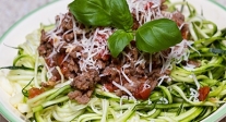 Espaguetis de calabacín con carne picada