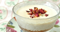 Panacota de queso y rosas