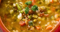 Minestrone (sopa italiana de verduras)