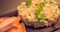 Tartar de salmón y aguacate