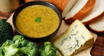 Crema templada de brócoli y queso Stilton